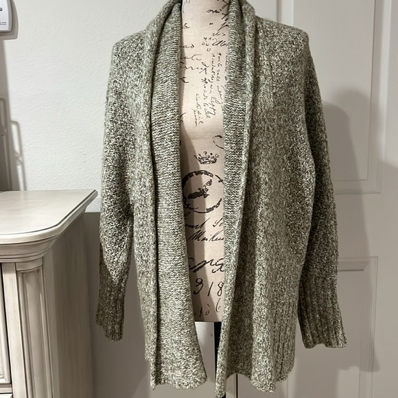🛍️Angel of the North Women's cardigan sweater - Picture 7 of 10